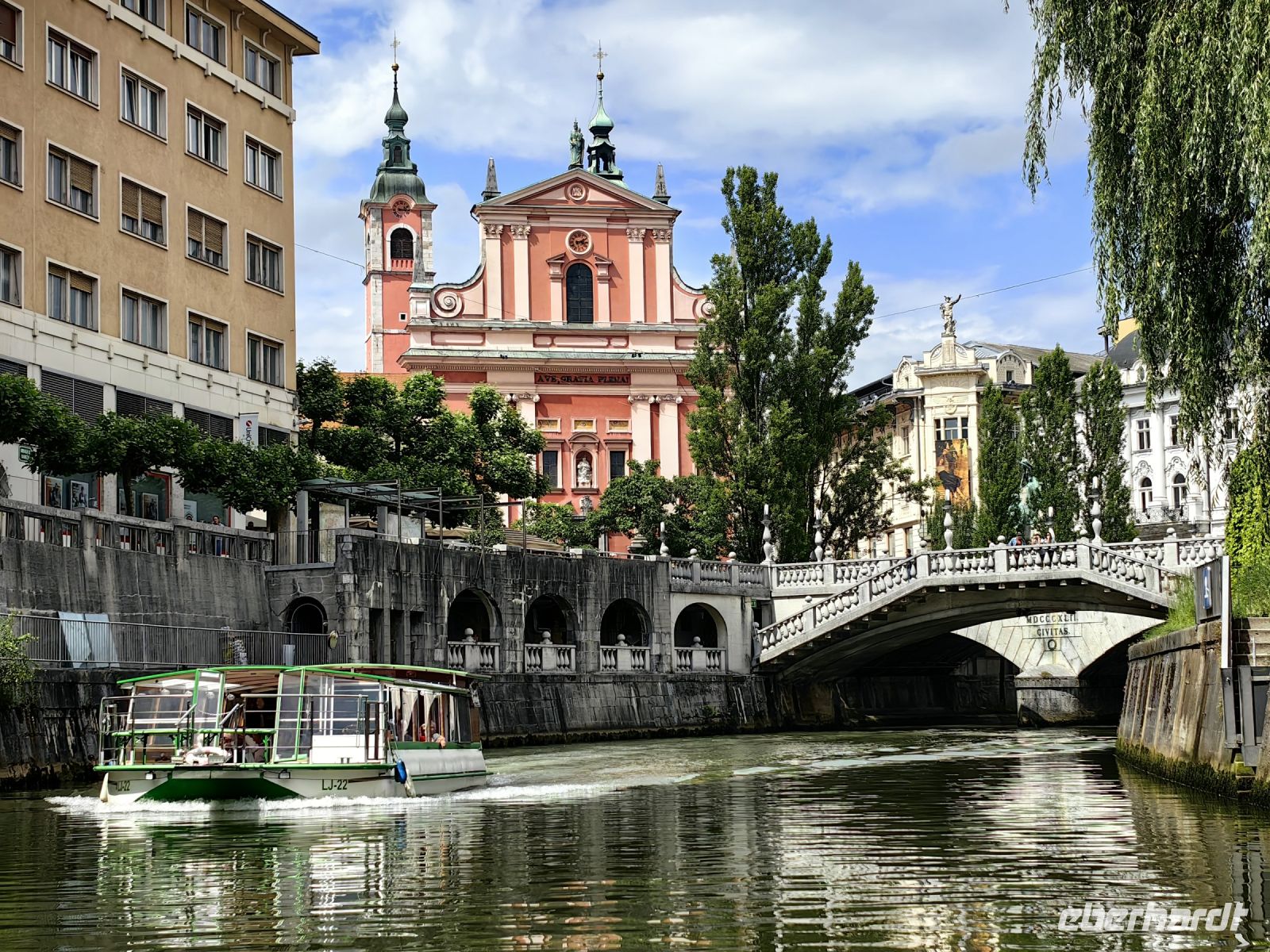 Auf der Ljubljanica unterwegs in Ljubljana