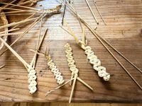 Ungefähr 30 Stunden Flechtarbeit sind nötig, um genug Material für einen Hut zu flechten