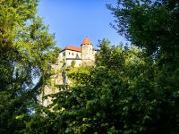 Die Burg von Bled thront hoch oben über dem gleichnamigen See