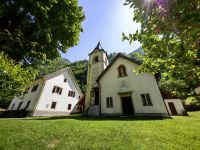 Kirche mit Fresken Tone Kraljs in Trenta