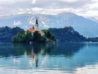 Der Bleder See ist weltberühmt für seine Schönheit