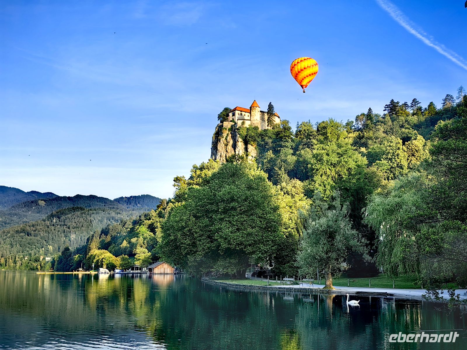 Die Burg Bled mit Ballon &ndash; &copy;  (Eberhardt TRAVEL)
