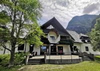 Triglav Nationalparkzentrum in Trenta &ndash; &copy; Simone Willner (Eberhardt TRAVEL)