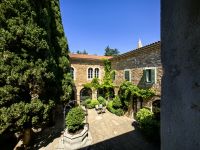 Hotel Convent, Unser Hotel liegt in einem alten Kloster in Ankaran &ndash; &copy; Simone Willner (Eberhardt TRAVEL)