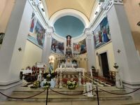 In der Kirche des Heiligen Martin sind die Fresken von Tone Kralj &ndash; &copy; Simone Willner (Eberhardt TRAVEL)
