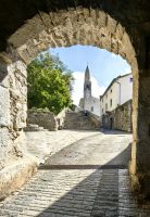 Blick auf die Kirche des Heiligen Daniele in Stanjel &ndash; &copy; Simone Willner (Eberhardt TRAVEL)