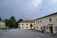 255 Karst, Lipica