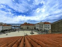 Blick auf den Tartiniplatz in Piran