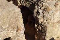 Carmona, Elefantengrab. Die Elefantenstatue ist eine Kopie des Originals