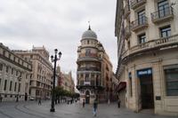 Eine alte Anwaltskanzlei in Sevilla im neomudejaren Stil
