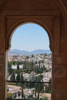 Generalife - Blick auf den Albaicín mit Moclín im Hintergrund