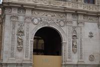 Herkules und Caesar als Stadtpatrone von Sevilla - Rathausdetail