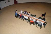 Nach dem Essen in der Stierkampfarena