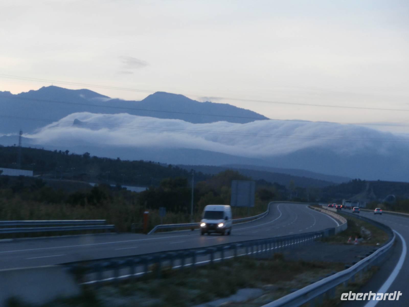 Fahrt nach Frankreich-Wolkenspiel