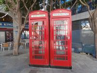 Gibraltar und rote Telefonzellen