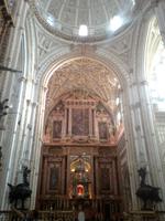 Katholischer Altar in der Moschee von Córdoba