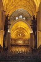 Kathedrale von Sevilla, Blick über den Chor auf den Hochaltar