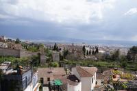 Ankunft in Granada, Mirador de San Cristobal - Blick auf den Albaicín (ganz links die Torre de Vela von der Alcazaba de la Alhambra)