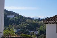 Generalife mit Sierra Nevada nevada (sprich: Die Sierra Nevada macht ihrem Namen 