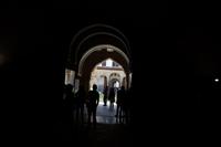 Blick aus dem Botschaftersaal auf den Patio de Arraynes