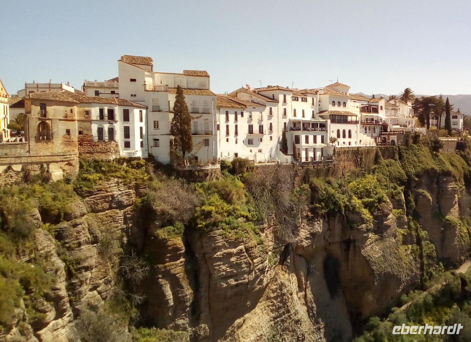 Die Stadt Ronda über dem Abgrund der El Tajo Schlucht