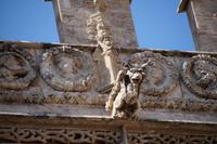 Wasserspeyer und Herrschermedaillons an der Seidenbörse von Valencia