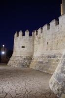 Vormauer des Torre de la Calahorra 