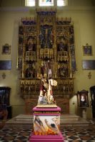 In Málagas Kathedrale - der älteste Altar der Stadt und ein Thron der Passionswoche, ausgestellt in der Kathedrale