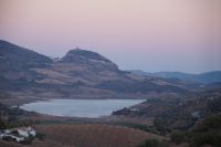 Zahara de la Sierra in der Morgenröte