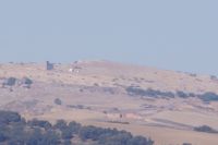 Acinipo von Ronda aus gesehen, mit dem Teleobjektiv kann man sogar das Theater erkennen