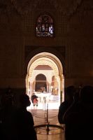 Blick zurück in den Löwenhof (Zwei-Schwestern-Saal)