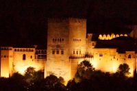 Torre de Comares bei Nacht