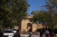 Carmona: Eingang zum Alcázar Peters des Grausamen/Guten (ob er gut (städtische Sicht ) oder grausam (adelige Sicht) war - ist eine Frage des Standpunktes)