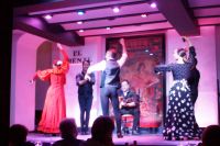 Sevillanas mit Kastagnetten 