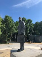 Statue des Architekten Aníbal Gonzalez