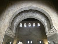 Spiel mit Licht und Schatten 