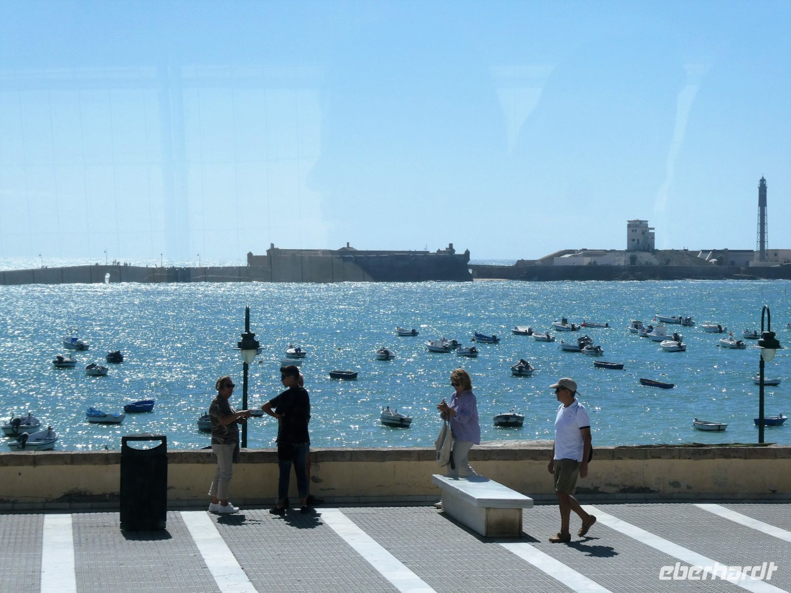 an der Strandpromenade von Cadiz