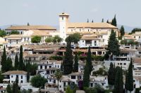 Blick von der Alhambra zur Plaza Nueva im Albaicin-Viertel