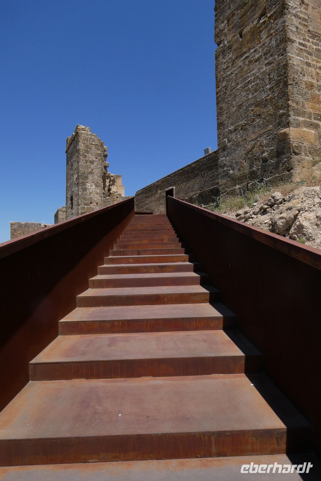 Eingang zu den Resten der Festung Peters I. 