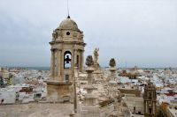 Blick über die Dächer von Cadiz