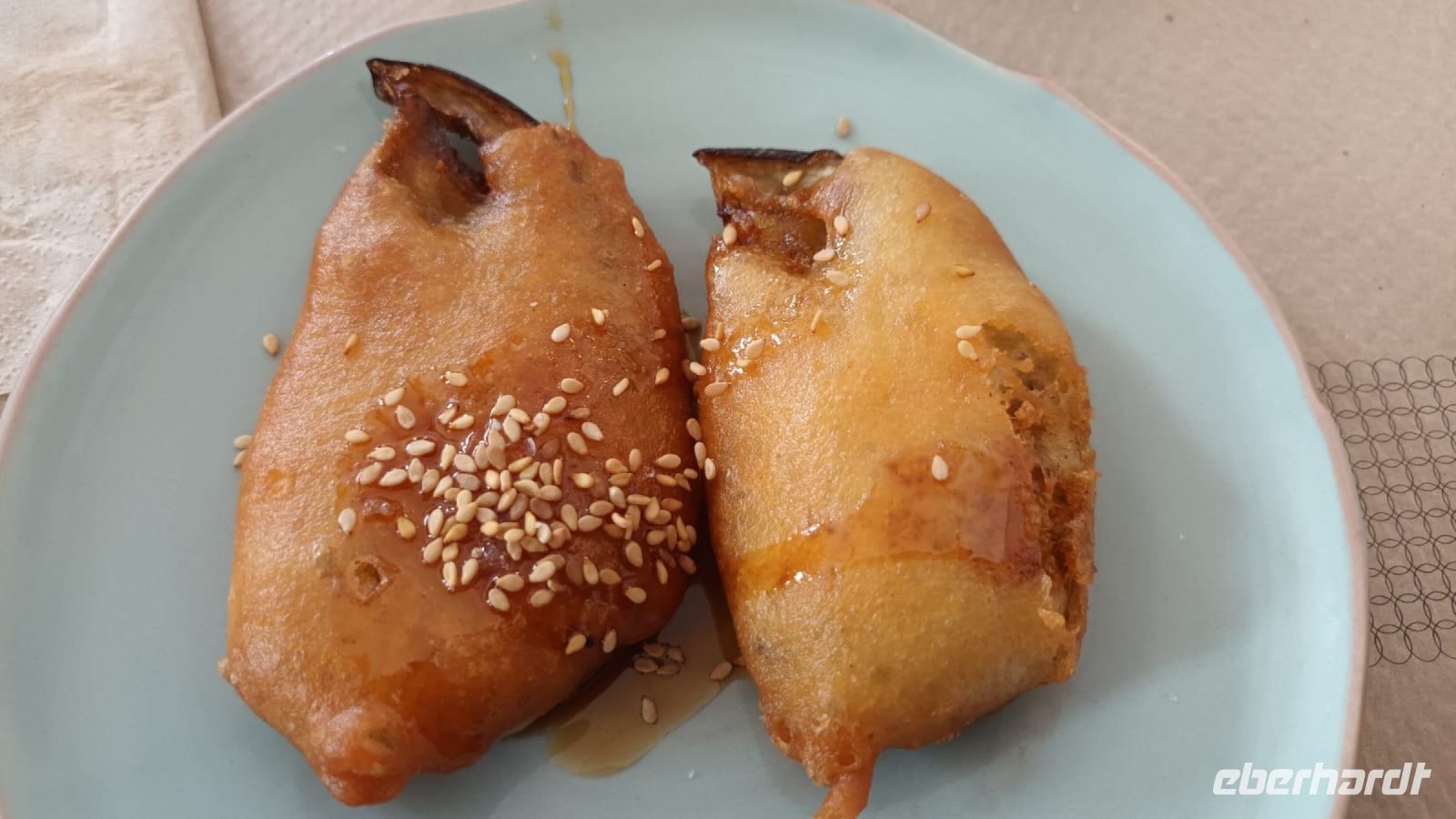 Spanien, Córdoba, Tapas-Essen Gebackene Aubergine