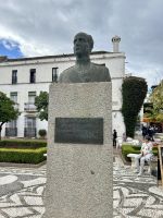 Büste von Juan Carlos an der Plaza de los Naranjos