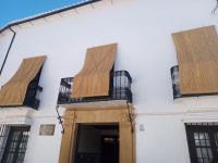 Umweltfreundliche Klimaanlage durch Befeuchtung der Teppiche + Wind