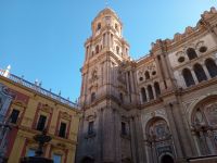 Kathedrale der Inkarnation mit bischöflichen Palast