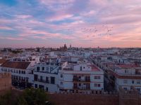 Sonnenuntergang auf der Dachterrasse unseres Hotels 