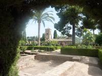 Vermutlich, um dem Besucher solche Blicke zu ermöglichen