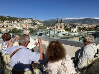 Spanien, Granada, Eberhardt Reisegruppe auf der Dachterrasse 