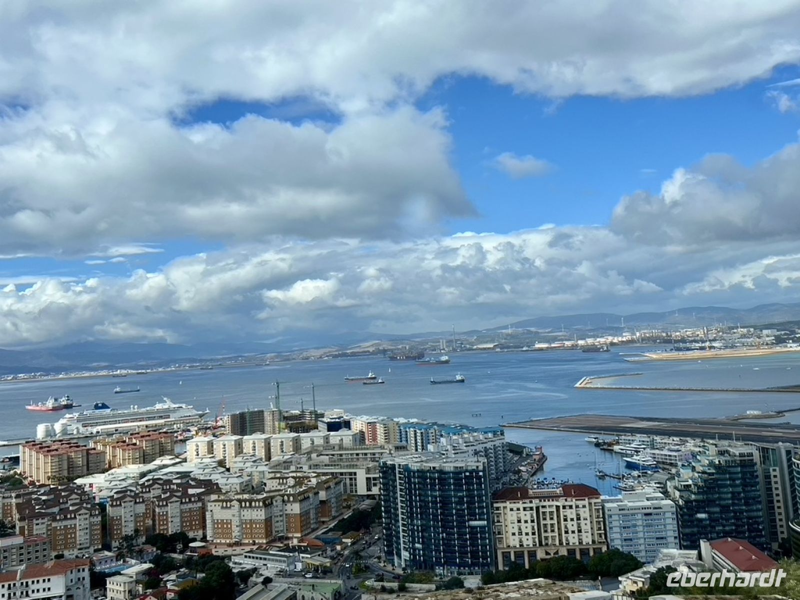 Gibraltar mit Landebahn.jpeg