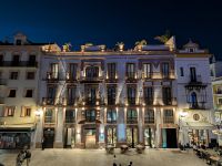 Sevilla am Abend &ndash; &copy; Walter Neuwirth (Eberhardt TRAVEL)