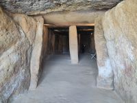 139-Antequera Dolmen &ndash; &copy; Dirk Schlosser (Eberhardt TRAVEL)